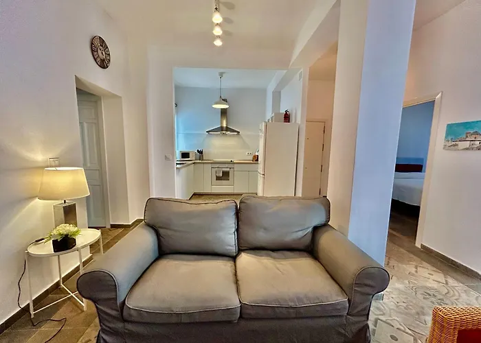 Acogedor Apt 8Pax 4Bdr 2Bth - Cozyhomesevilla1