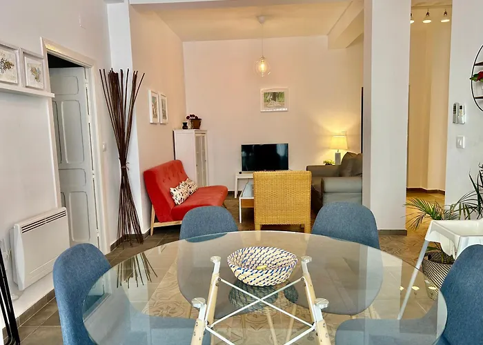 Acogedor Apt 8Pax 4Bdr 2Bth - Cozyhomesevilla1