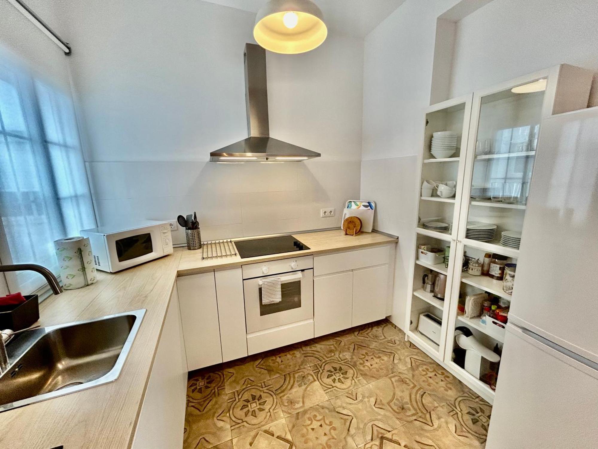 Acogedor 8pax 4bdr 2bth - Cozyhomesevilla1 Apartament *